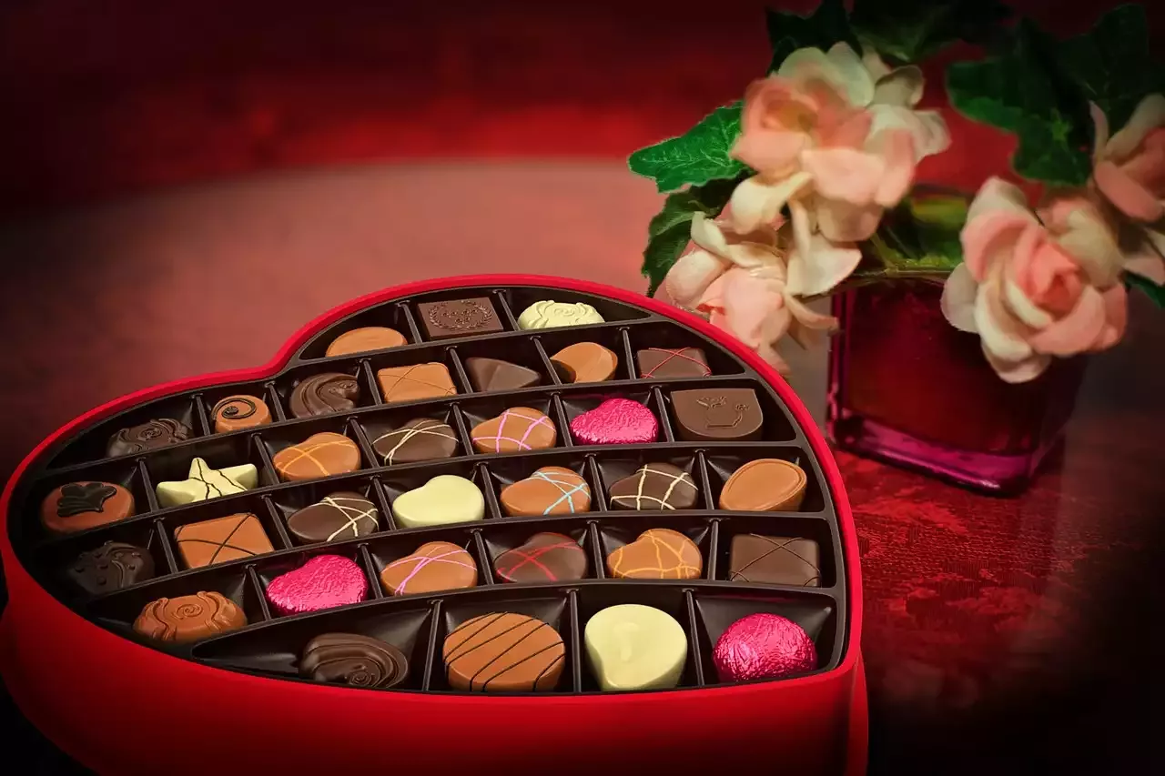 The Ultimate Guide to Valentine's Day Gifts for Her in 2024: Unforgettable and Romantic Gift Ideas